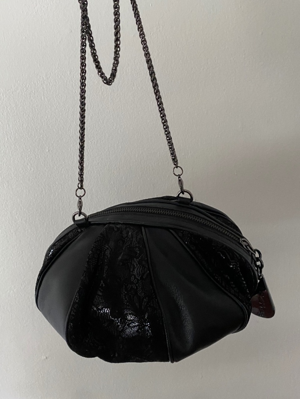 Vintage 1980s Sharif Black Leather Round Crossbody Unique Dumpling Purse